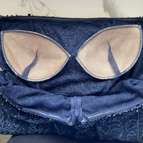 Alexander By Daymor Beaded Gown Maxi Slit Dress Wedding Off-Shoulder Navy 6 NWT - Picture 5 of 8